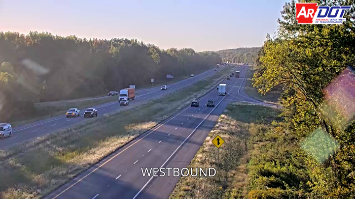 I-40 at Menifee Exit 117 traffic camera, Conway County
