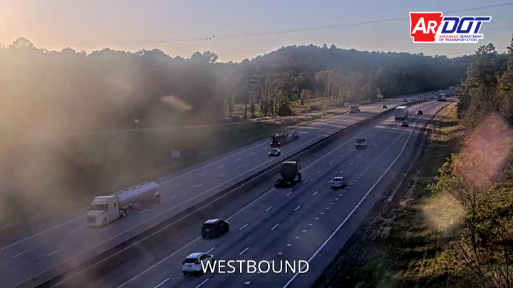 I-40 & Military Drive (Exit 150) traffic camera, view west, North Little Rock, Arkansas